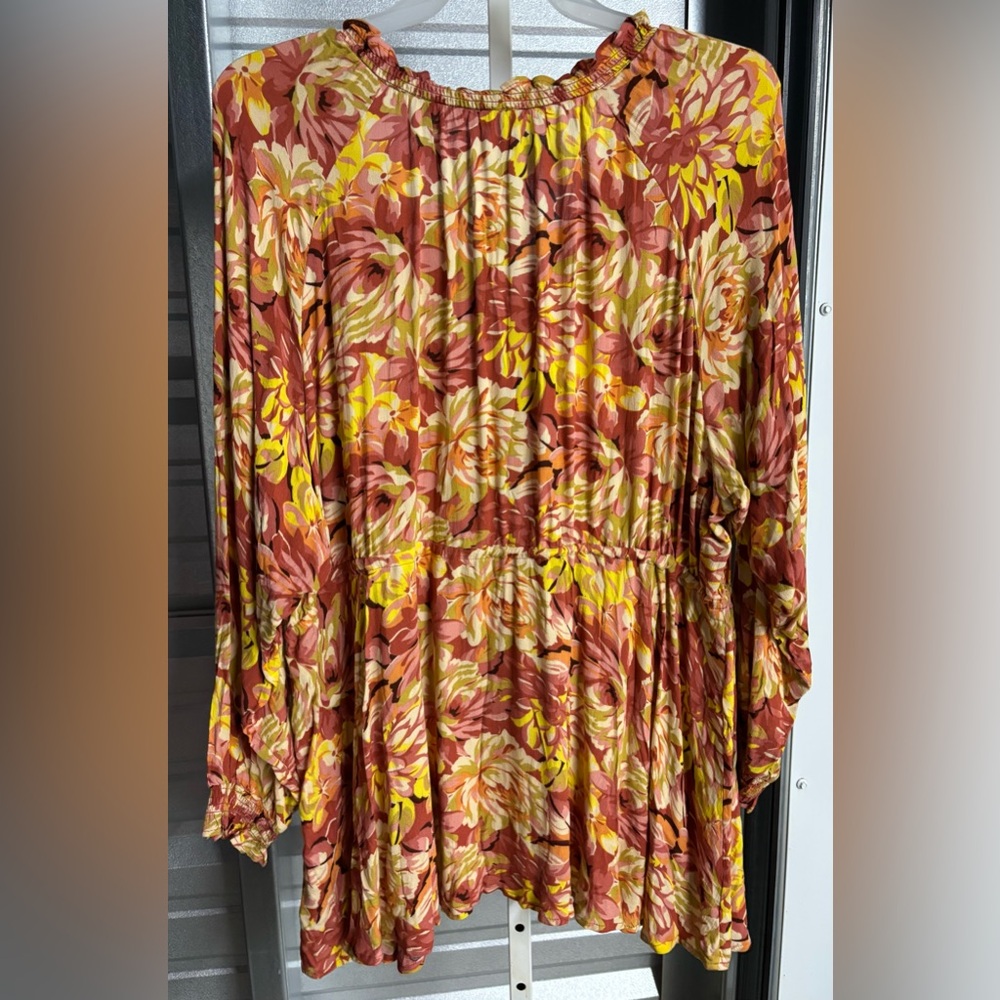 Torrid blouse - Picture 3 of 3